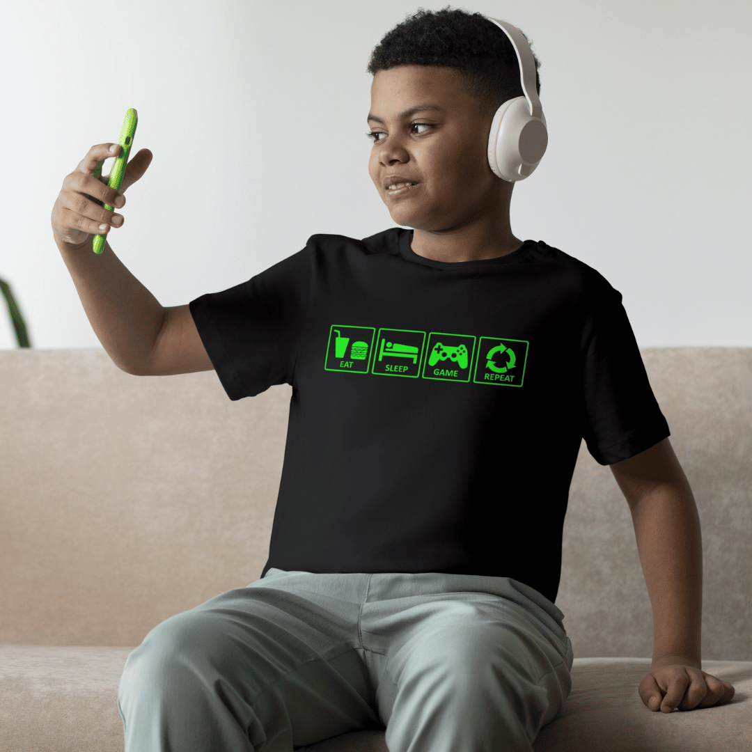 Eat sleep game repeat - Vandret